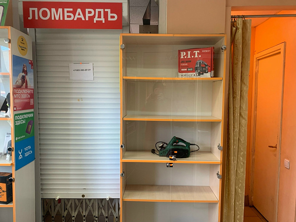 Продается коммерческое помещение - г. Псков, Яна Фабрициуса 5