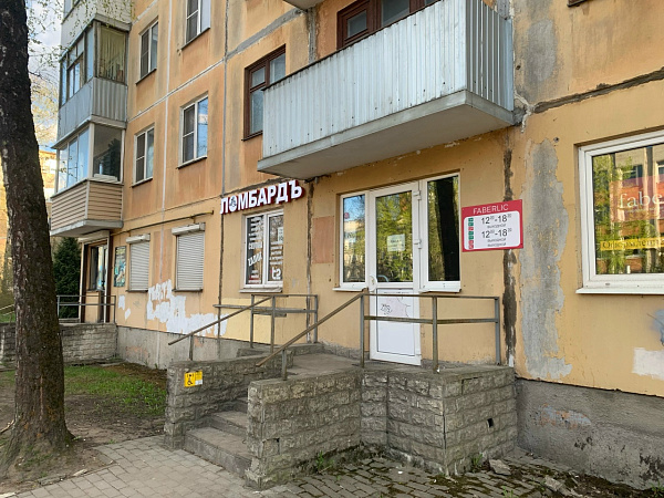 Продается коммерческое помещение - г. Псков, Яна Фабрициуса 5