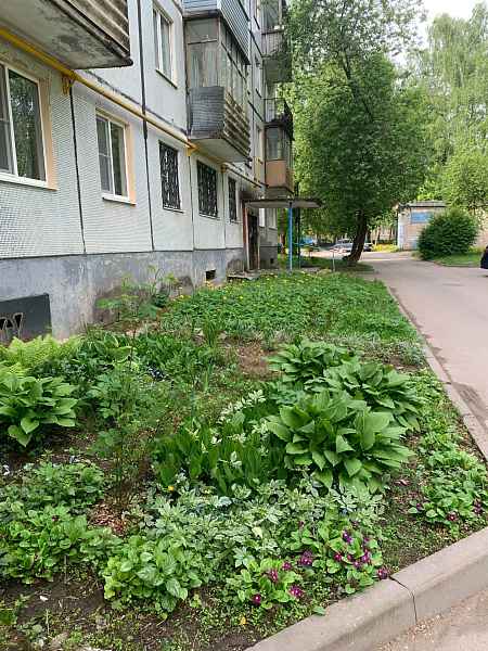 Продается двухкомнатная квартира - г. Псков, Текстильная 6